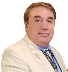 Greg Gustin's Instagram, Twitter & Facebook