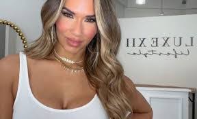 Natasha Rust's Instagram, Twitter & Facebook