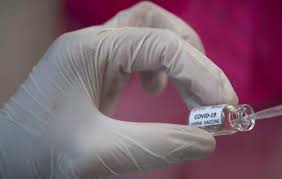 A primeira pessoa a ser vacina foi a enfermeira negra mônica calazans. Covid 19 Pfizer Inclui Brasil Na Ultima Fase De Testes De Sua Vacina Olhar Digital