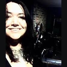 Leah Potter's Instagram, Twitter & Facebook