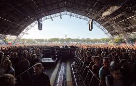Festivalzomer 2021 weer onzeker, lowlands maakt zich ernstige zorgen. Lowlands Announces The Chemical Brothers Liam Gallagher Arlo Parks And More For 2021 Festival