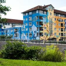 Derzeit 2.669 freie mietwohnungen in ganz freital. Senioren Wohnen Und Pflege In Freital
