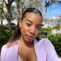 Lana Pearson's Instagram, Twitter & Facebook