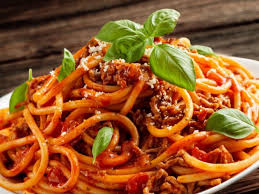 Por eso te encantará tener además, seamos sinceros, nadie le dice que no a un plato caliente de espagueti con ese sabor. Receta De Espagueti A La Bolonesa Con Pure Y Carne Molida