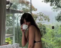 Emily Ratajkowski - Leaked Onlyfans clip.mp4 - ELKTube.com - Celeb videos,  Leaks & Sex-Tapes