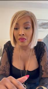 I need to call Amber and tell her how her crazy ass SoCal Bestie friend  having a nervous breakdown because she can't have the man she love😂🤣🤣🤣 