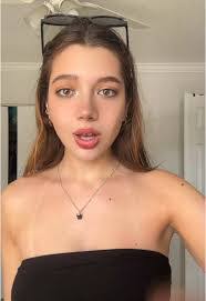 Nicole Claussen's Instagram, Twitter & Facebook