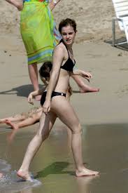 Emma Watson Cameltoe - A Feast For Your Eyes - You Won't Look Away