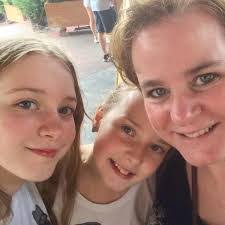 Jami Parks's Instagram, Twitter & Facebook