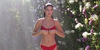 I See Your Late 60 S Cleopatra And Raise You Another Goddess Phoebe Cates 82 Phoebe Cates Phoebe Cates Fast Times Linda Barrett