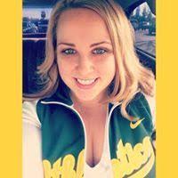 Raquel Dunn's Instagram, Twitter & Facebook