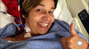 Antes da publicação do primeiro romance, a editora bloomsbury temia que garotos não se interessassem por um livro escrito por uma mulher, então seus editores pediram que ela utilizasse duas iniciais e seu sobrenome. Diagnostico De Esclerose Multipla Muda A Vida De Claudia Rodrigues Youtube
