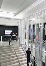 Inside Shutterstock S New Empire State Building Offices Office Snapshots Corporate Interiors Design Hall Design