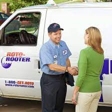 An emergency plumber is contrasted with a plumbing contractor. Roto Rooter 313 82nd St Lubbock Tx 79404 Usa