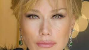 Questi talenti hanno vinto un concorsone, e a un certo momento, senza avvertire nessuno, il capo ha imposto il figlio in una posizione per la quale era totalmente impreparato. Nancy Brilli Malattia Il Dramma E Le Lacrime Poi E Arrivata La Notizia Urbanpost