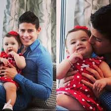 Cuenta administrada por sus padres; Pin Em James Rodriguez 10