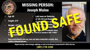 High school quarterback born with one hand proves football is a game of  heart