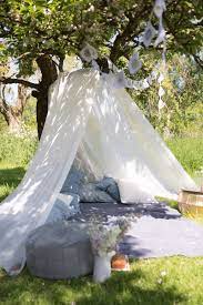 Rock My Wedding The Best Uk Wedding Planning Resource Picnic Wedding Outdoor Romantic Picnics
