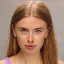 Beth Banks (@bethsbanks)