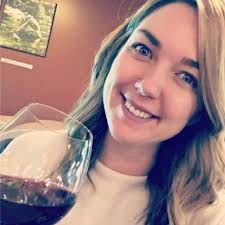 Mandy Connelly (@mandymconn)