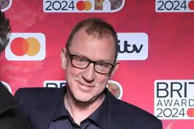 Blur drummer Dave Rowntree to stand for Labour in general election
