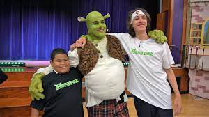 Viimeisimmät twiitit käyttäjältä baylen levine (@baylenlevine). We Met Shrek Youtube
