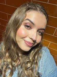 Madeleine Oliver's Instagram, Twitter & Facebook