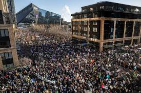 Hundreds of Minnesota Businesses on Strike in Protest Against ICE