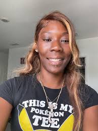 This goes for all interactions not just dating❤️‍🩹 Floodlightingi a toxic  dating trend where someone overshares deeply personal or traumatic  information too soon relationship, creating false sense of intimacy. This  can put