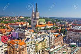 Touring zagreb in grad zagreb (croatia). Vista Aerea Principal Plaza Y La Catedral De Zagreb Croacia Fotos Retratos Imagenes Y Fotografia De Archivo Libres De Derecho Image 27365043