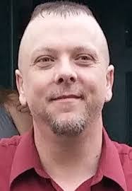 Kevin Kinder's Instagram, Twitter & Facebook