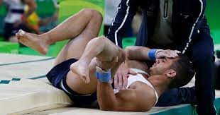 Après sa blessure glaçante survenue lors des jeux olympiques de rio, on avait imaginé le pire pour la suite de sa carrière. Rio 2016 Impressionnante Blessure Pour Le Francais Samir Ait Said Rts Ch Rio 2016