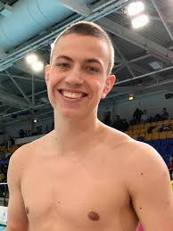 Andras Szeni Swimming