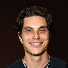 Film og serier med Samuel Larsen