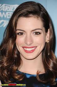 Well though a little bit pale, but anne hathway no makeup appearance is still fine and ok. Anne Hathaway Without Makeup