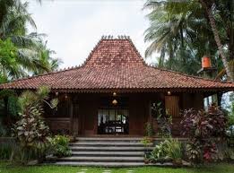 Akan tetapi untuk rumah joglo memang sudah menjadi ciri khas dari jawa tengah sama seperti rumah gadang yang menjadi ciri khas dari orang minangkabau. 5 Macam Rumah Adat Jawa Tengah Dan Penjelasannya Blog Ruparupa