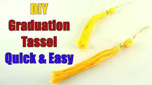 Stick a piece of yarn through the middle of the loop. Diy Graduation Tassel Quick And Easy Youtube