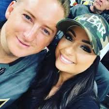 Jamie Pool (@jamieelisabaldwin)