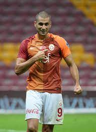 Juunil 1988 baselis) on šveitsi jalgpallur, kes mängib ründajana türgi kõrgliiga klubis göztepe ja šveitsi jalgpallikoondises. Galatasaray Spor Kulubu Twitterissa Eren Derdiyok Bugun Seyircisiz Oynadik Bizim Icin Zor Oldu Bu Galibiyeti Onlara Armagan Ediyoruz