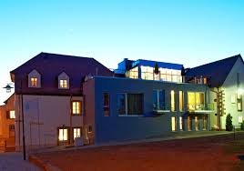 Die freunde der landesgalerie e. Ein Aussergewohnliches Landhotel In Hornbach Losch Fur Freunde