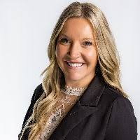 Top Real Estate Agents & Realtors in University Center, MI for 2025  (Verified)