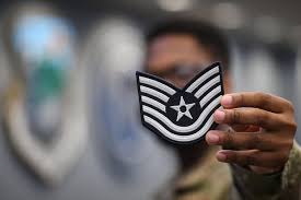Outstanding civilian career service award (us. Air Force Enlisted Ranks Military Com