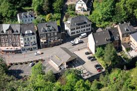 Neben offenen doppelsesseln stehen auch kabinen zur verfügung, die je nach witterung geschlossen werden können. Enviadi Seilbahnen An Mosel Und Rhein Cochem Boppard Niederwald