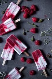 Kokos Himbeer Popsicles Das Eis Am Stiel Ist Wieder Da Rezept Gefrorene Desserts Himbeeren Eis Am Stiel