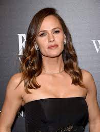 17 апреля, 1972 овен рост: Jennifer Garner Blasts People S Latest Cover Story On Her Divorce Vogue