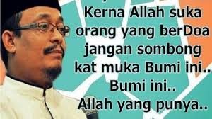 Tahiyat akhir merupakan satu gerakan duduk yang di sertai bacaan dalam sholat yang termasuk pada rukun dan tidak boleh di tinggalkan baik itu pada sholat wajib atau sunnah. Amalkan Doa Mustajab Ini Selepas Tahiyat Akhir Dan Sebelum Memberi Salam Rugilah Jika Kita Rajin Solat Tapi Tidak Mengamalkannya My Sumber Maya