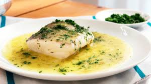 Hoy he preparado un plato sencillo que podéis cocinar con cualquier pescado blanco, en este caso he utilizado un pez conocido como gallineta y que se puede encontrar en el mediterráneo donde yo vivo. 10 Salsas Faciles Para Acompanar Los Platos De Pescado Cocinatis