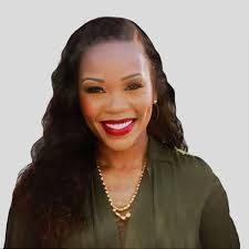 Tammy Batey's Instagram, Twitter & Facebook