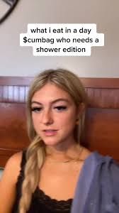 Taraswrld Binge: What I Eat in a Day Cumbag Edition