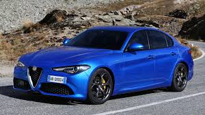 L' alfa romeo giulia quadrifoglio è proposta in una sola versione, a 79.000 euro e con una ricca dotazione di serie: Alfa Romeo Giulia Ii Autobild De